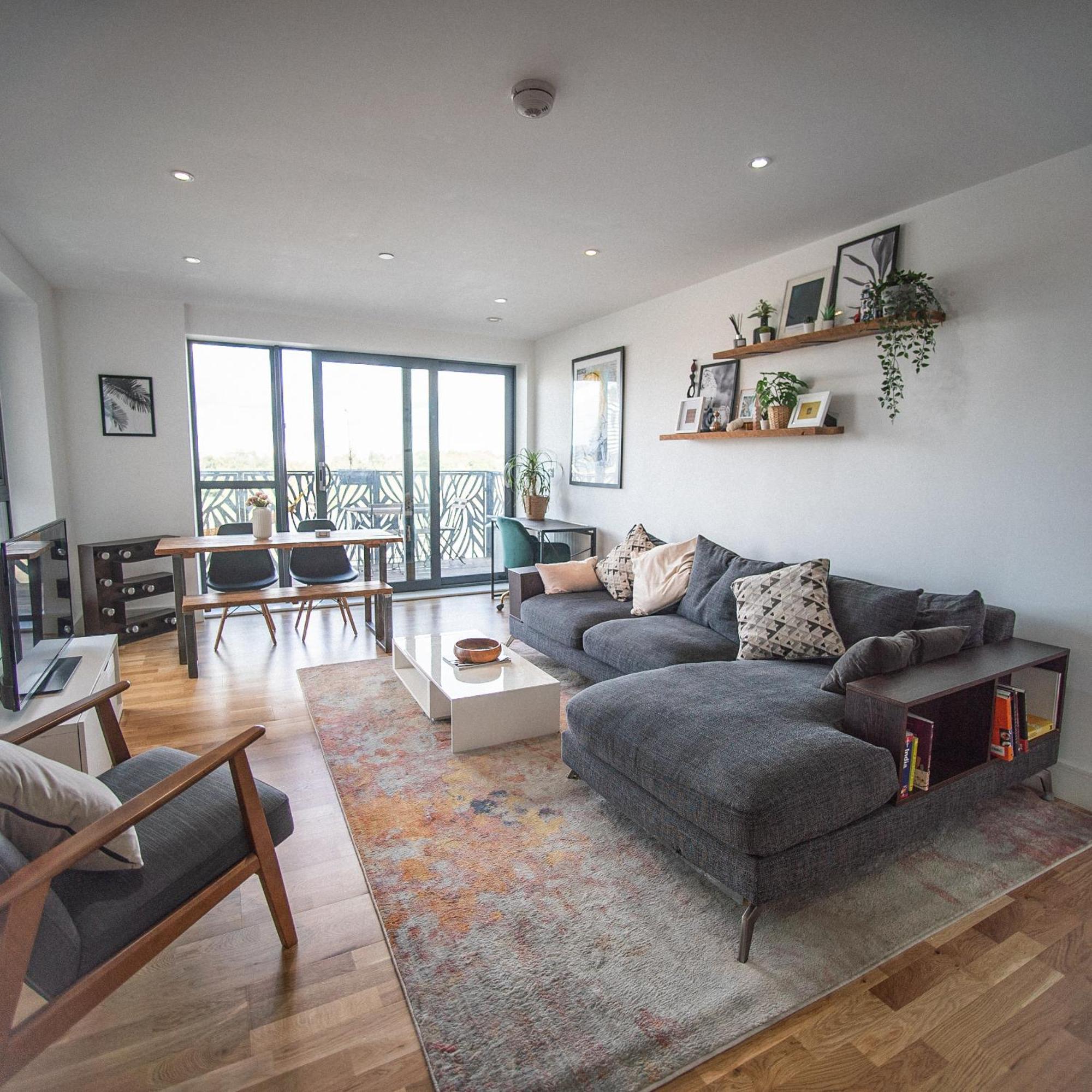 Stunning Riverside View Apartment, Near Canary Wharf & O2 London Bagian luar foto